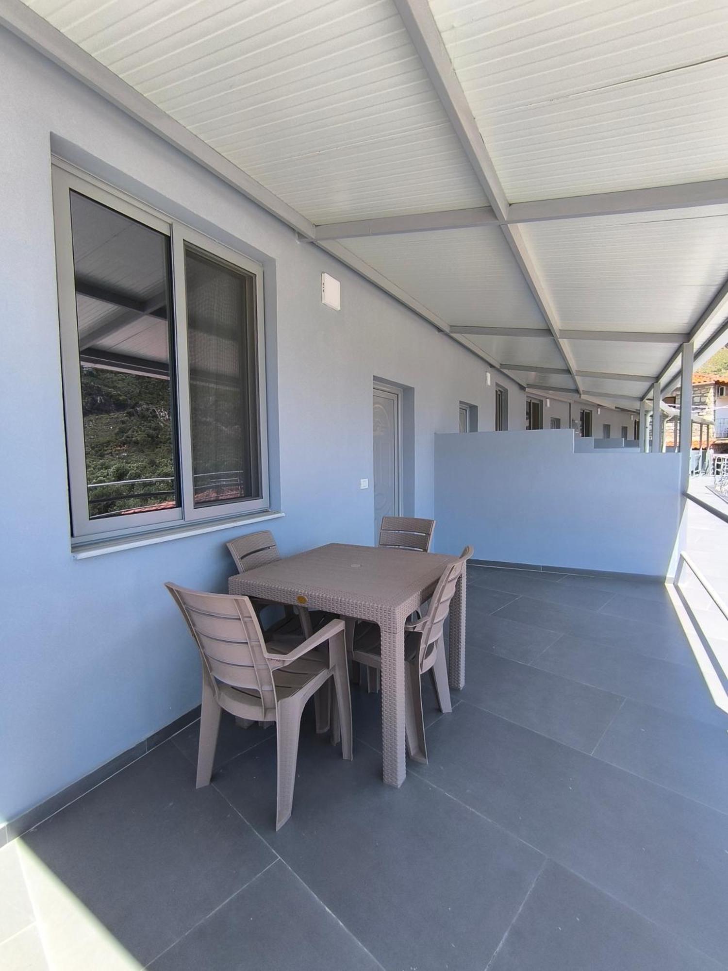Kaful Apartments Qeparo Exterior photo