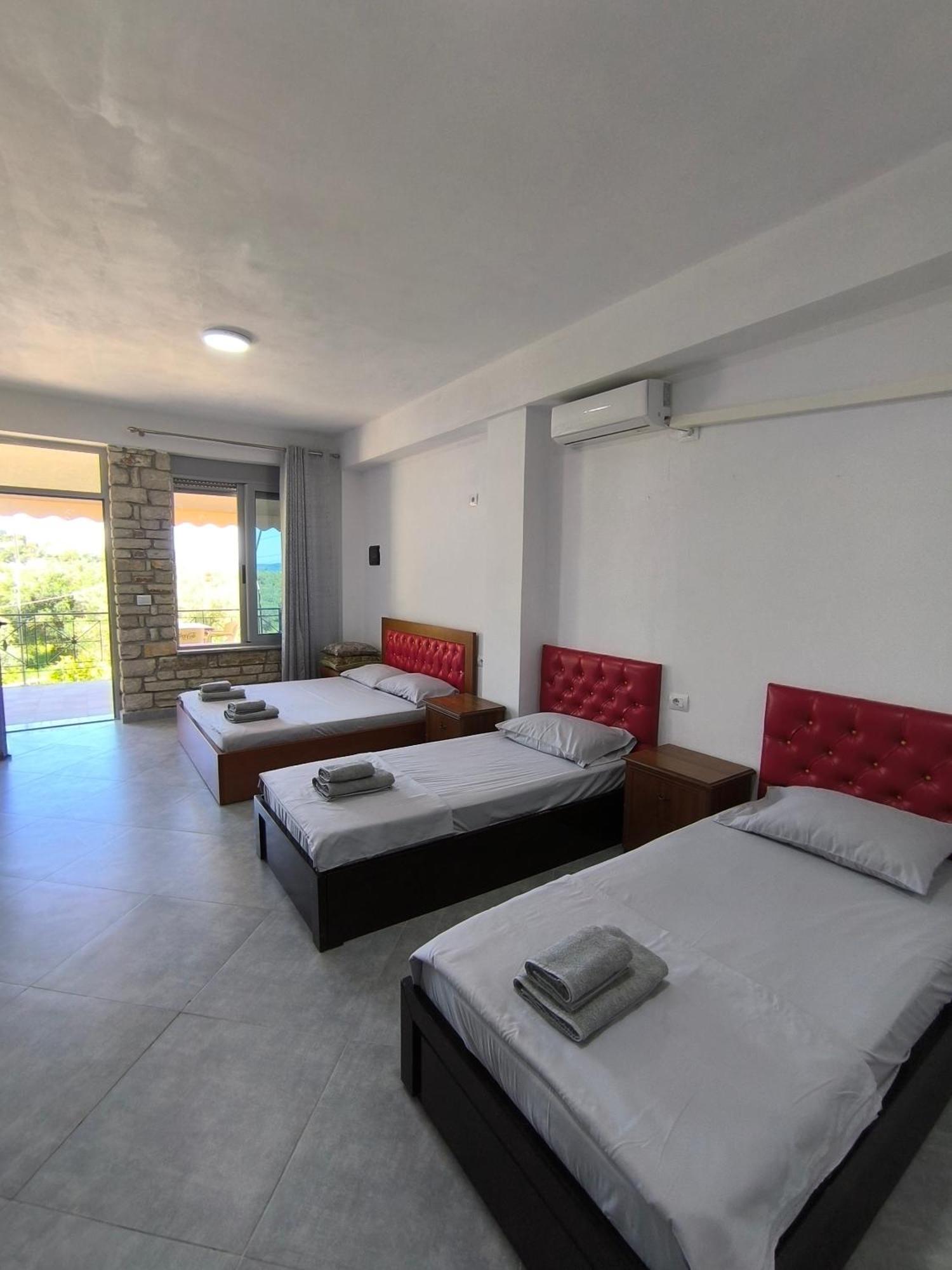 Kaful Apartments Qeparo Exterior photo